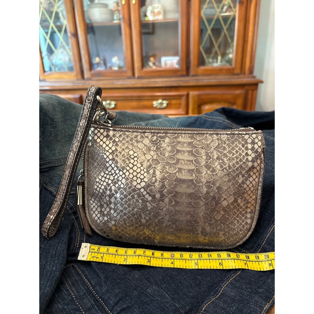Banana Republic Wristlet Women Small Gold Excellent Snakeskin Leather 179749-01